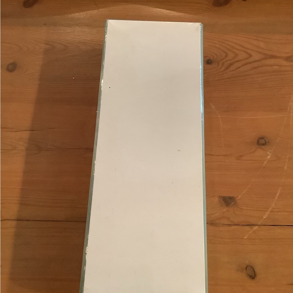 GREEN MORIE ACCESSORY STORAGE BOX. NEW. - Picture 4 of 6